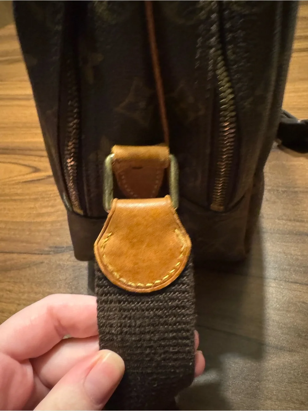 Louis Vuitton GM Reporter Bag